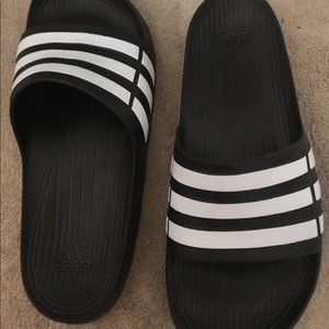 Men’s Slides🤩
